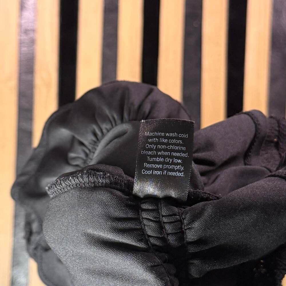 Universal Thread - Picture 6 of 6